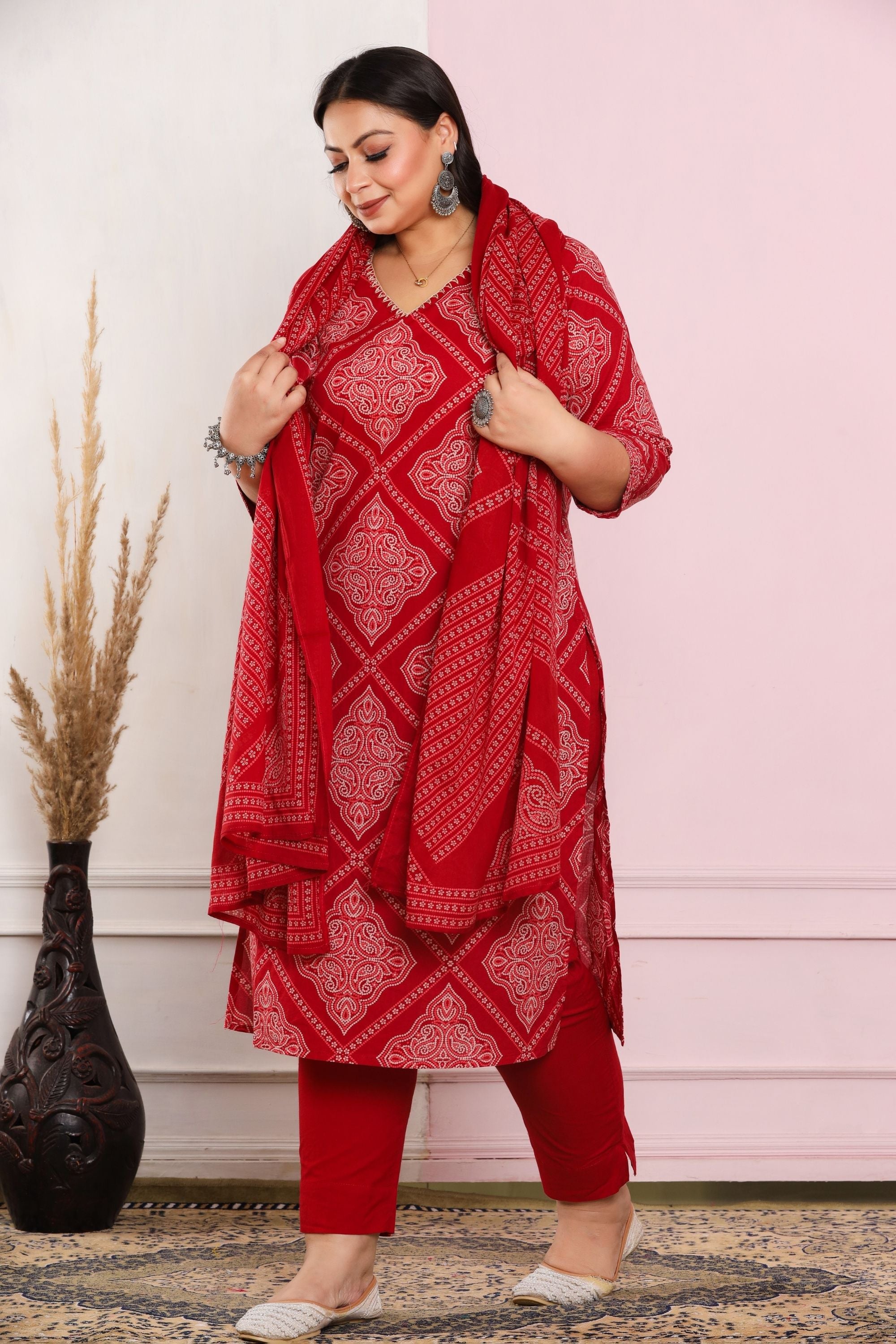 Bandhej Dupatta Pant Set