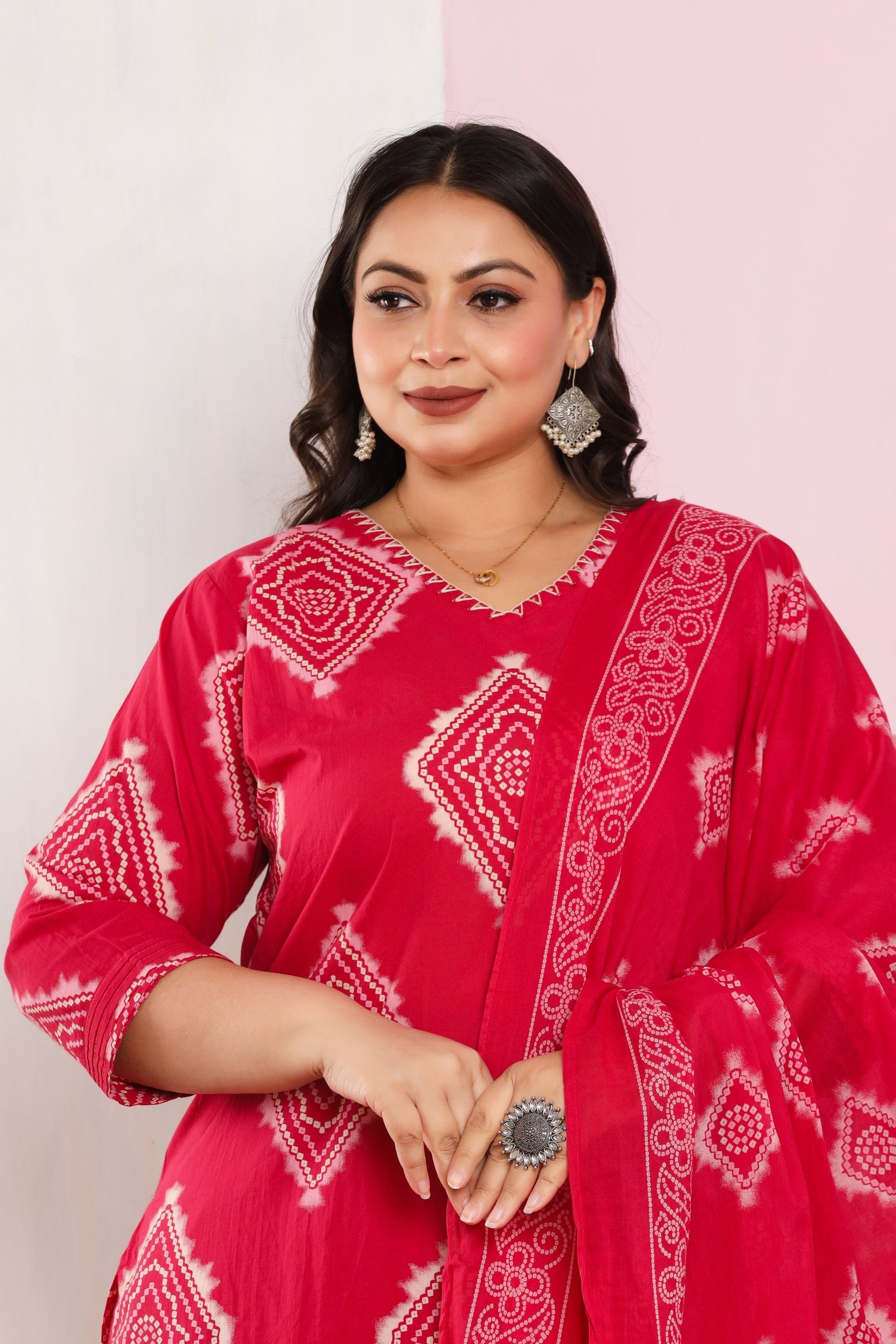 Bandhej Dupatta Pant Set