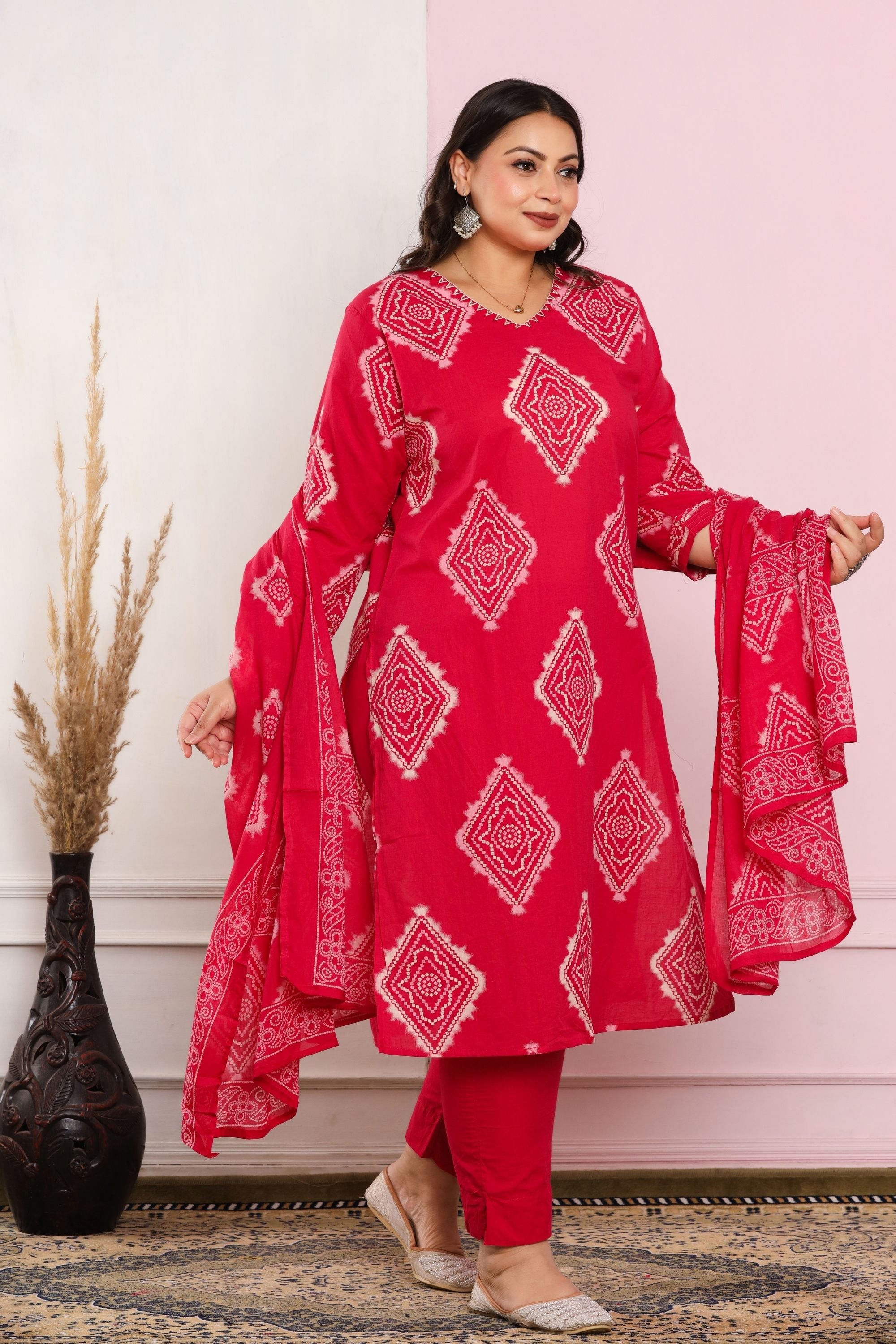 Bandhej Dupatta Pant Set