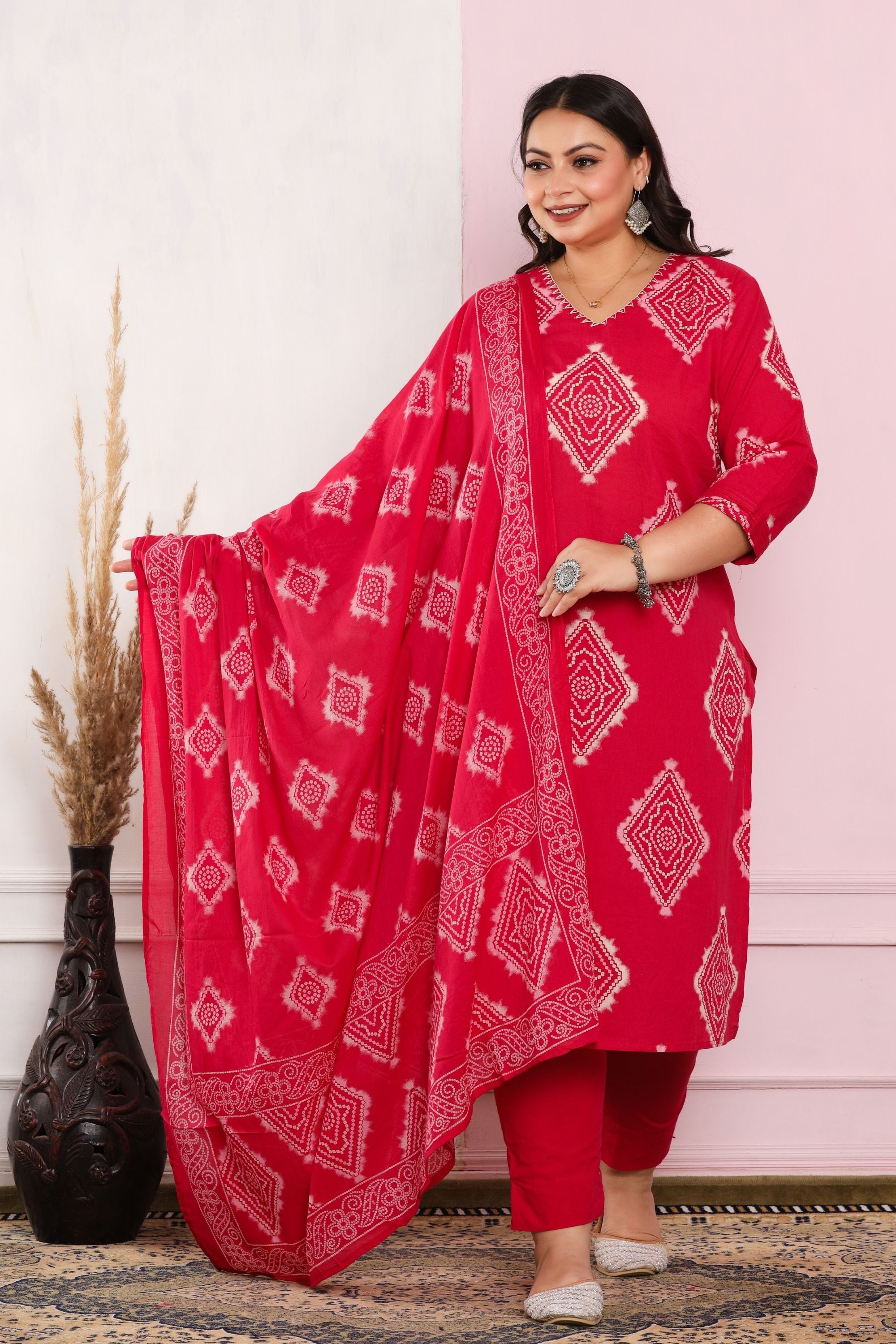 Bandhej Dupatta Pant Set