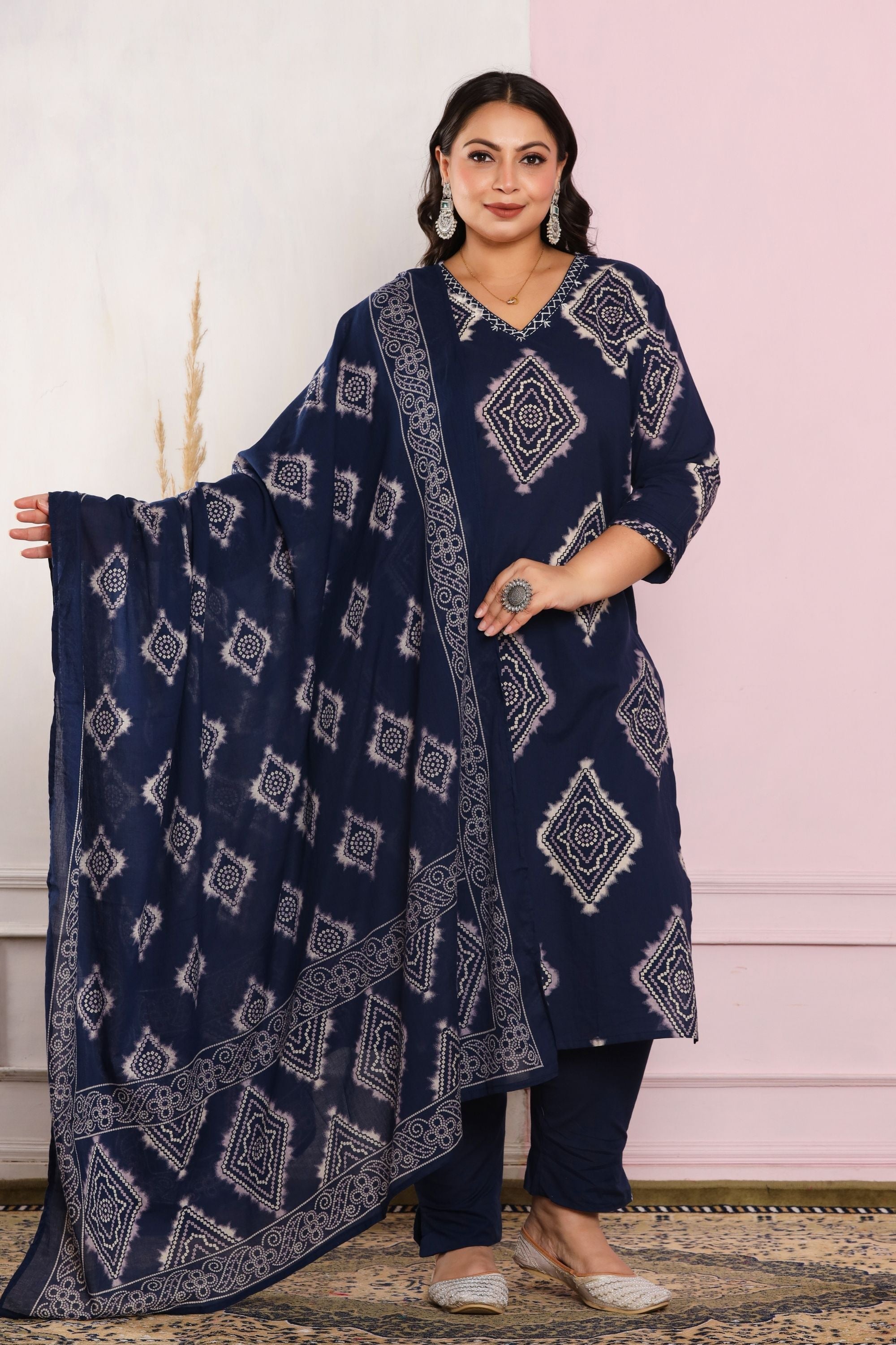 Bandhej Dupatta Pant Set