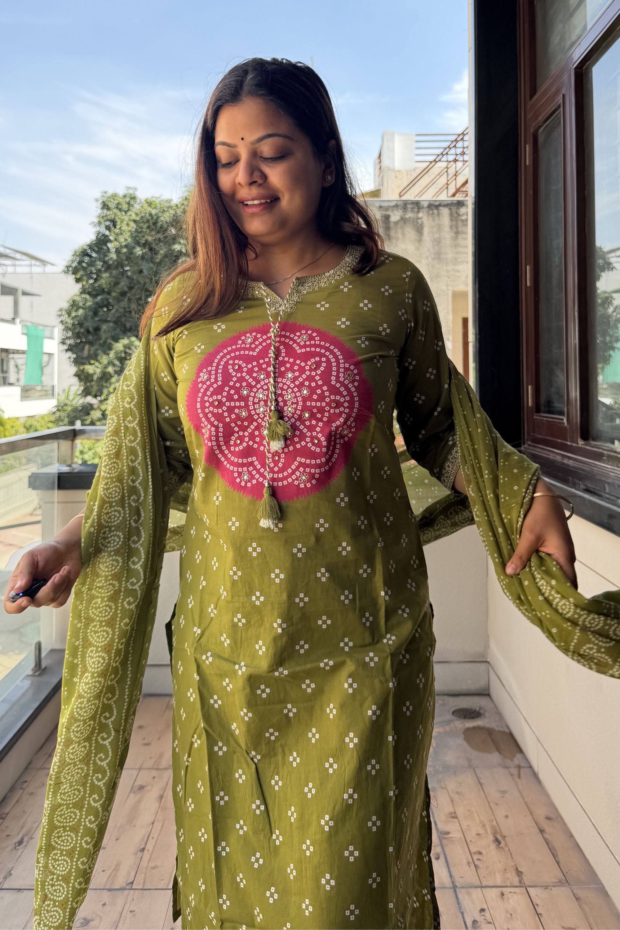 Bandhej Dupatta Pant Set