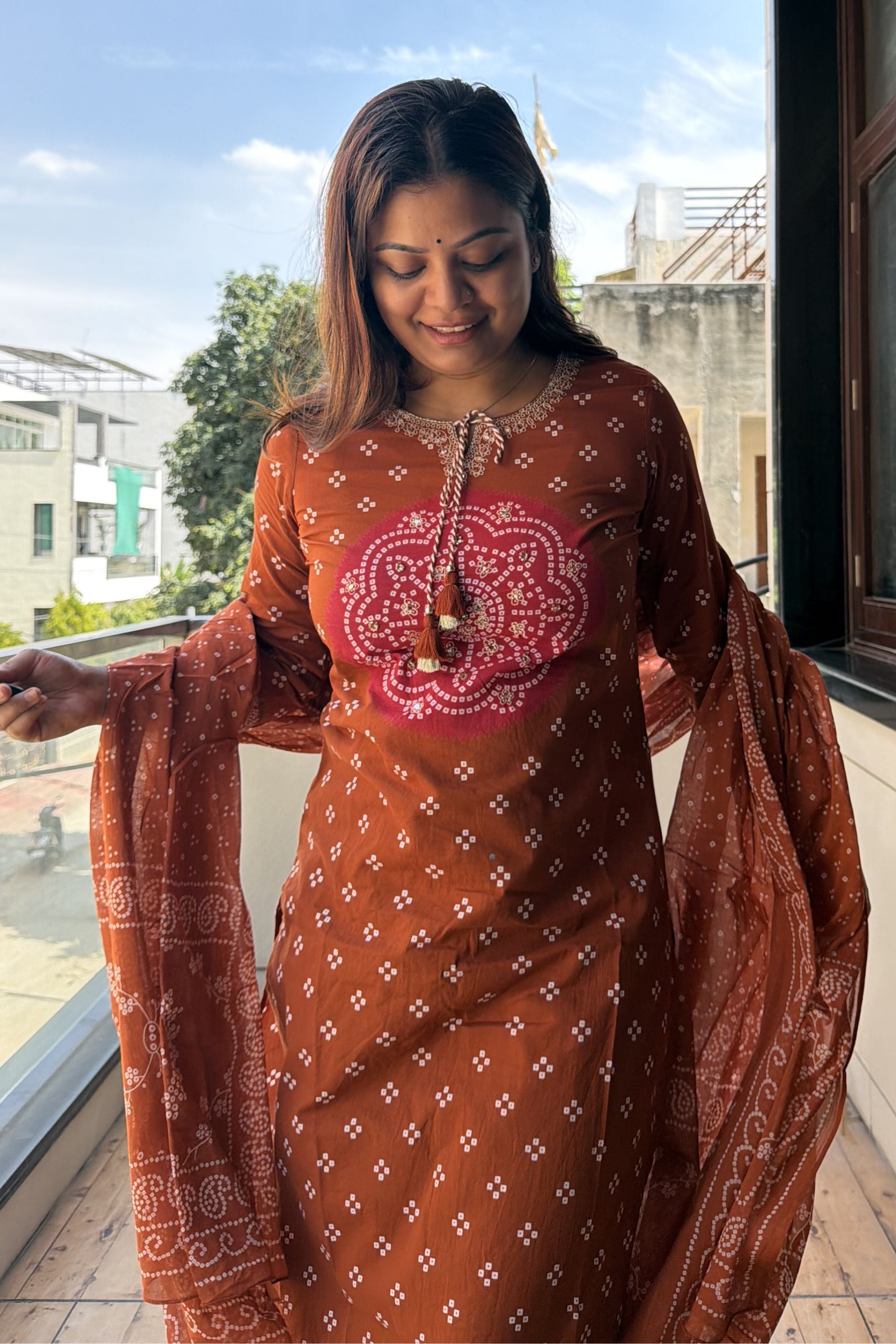 Bandhej Dupatta Pant Set