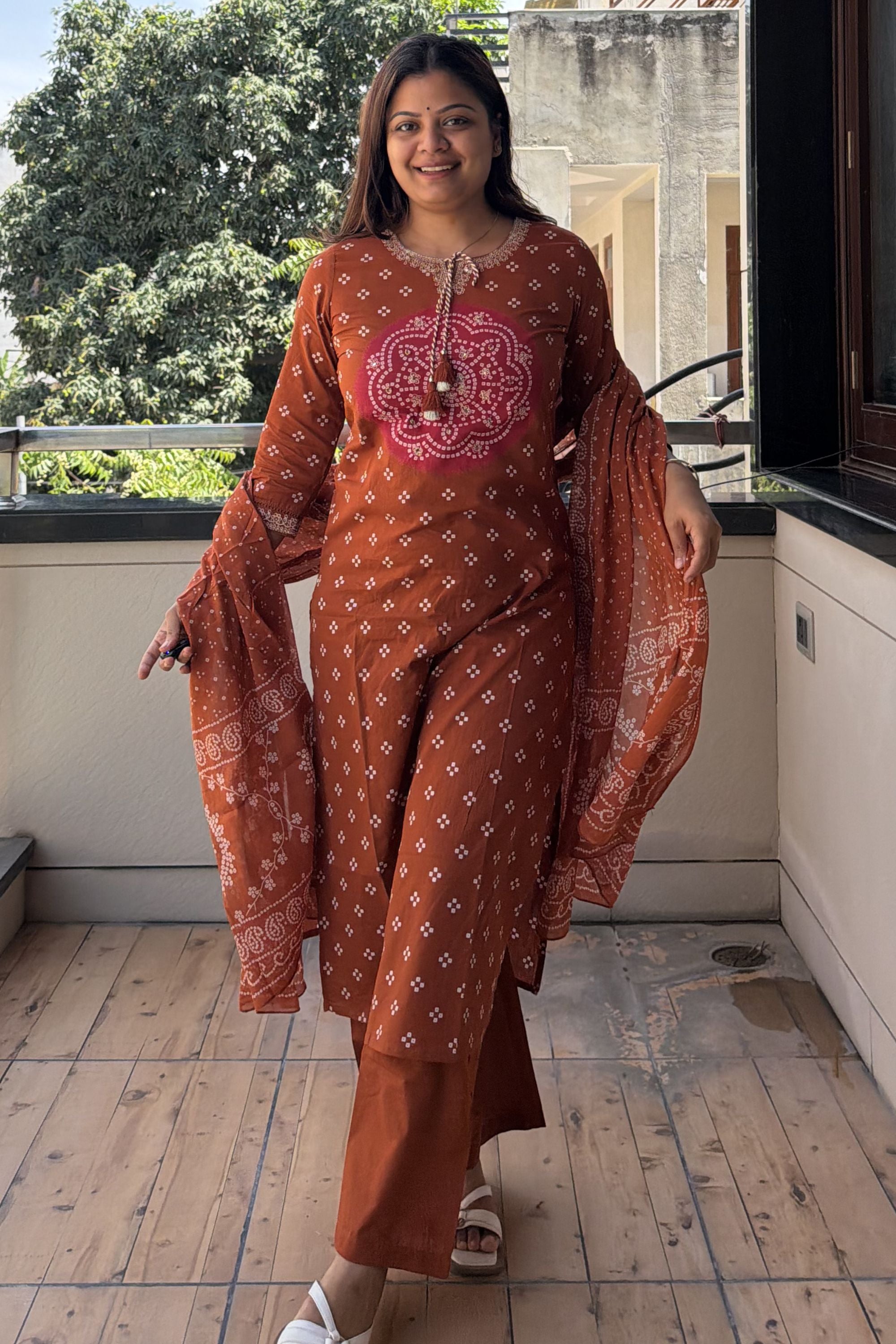 Bandhej Dupatta Pant Set