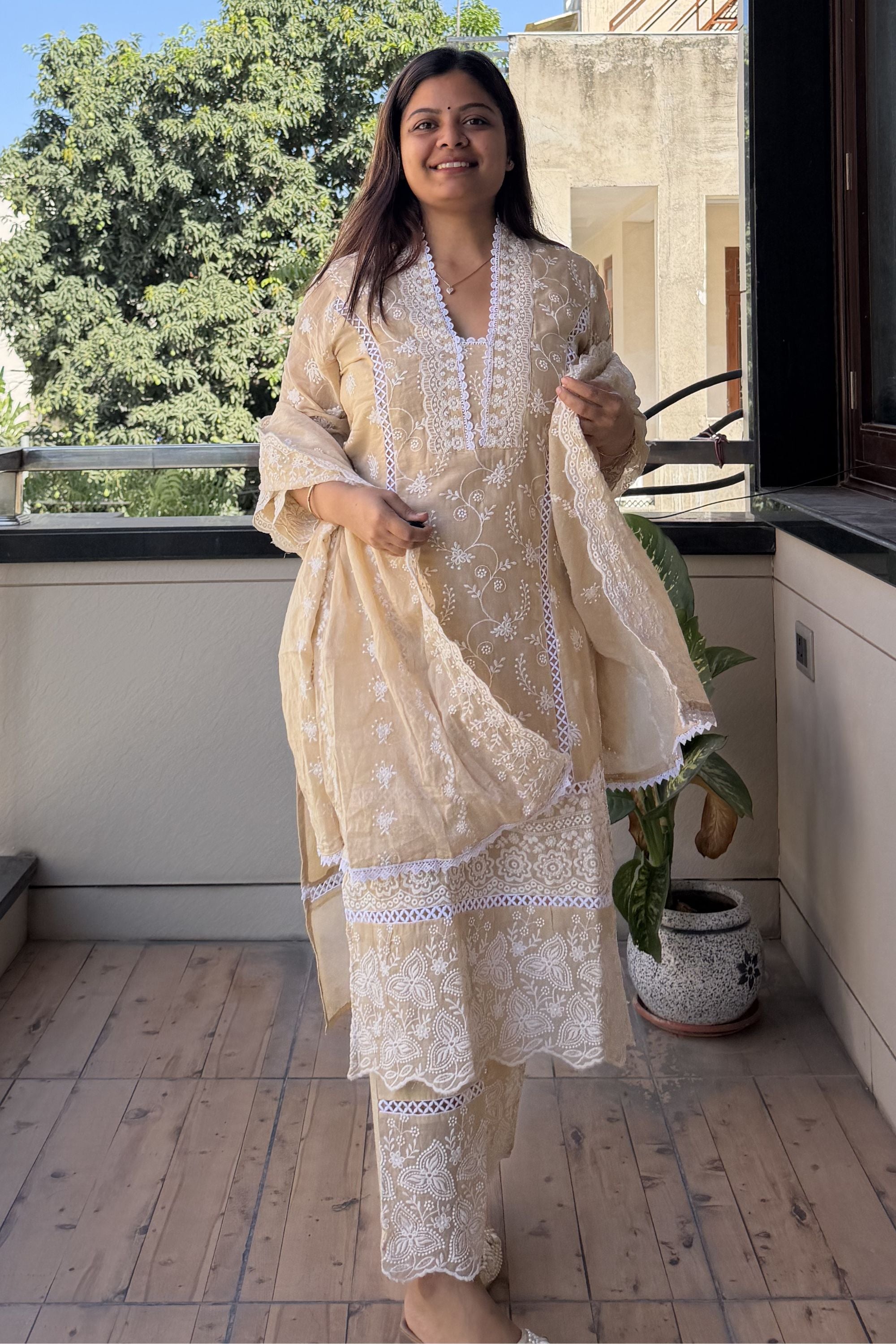 Lucknowi Dupatta Set
