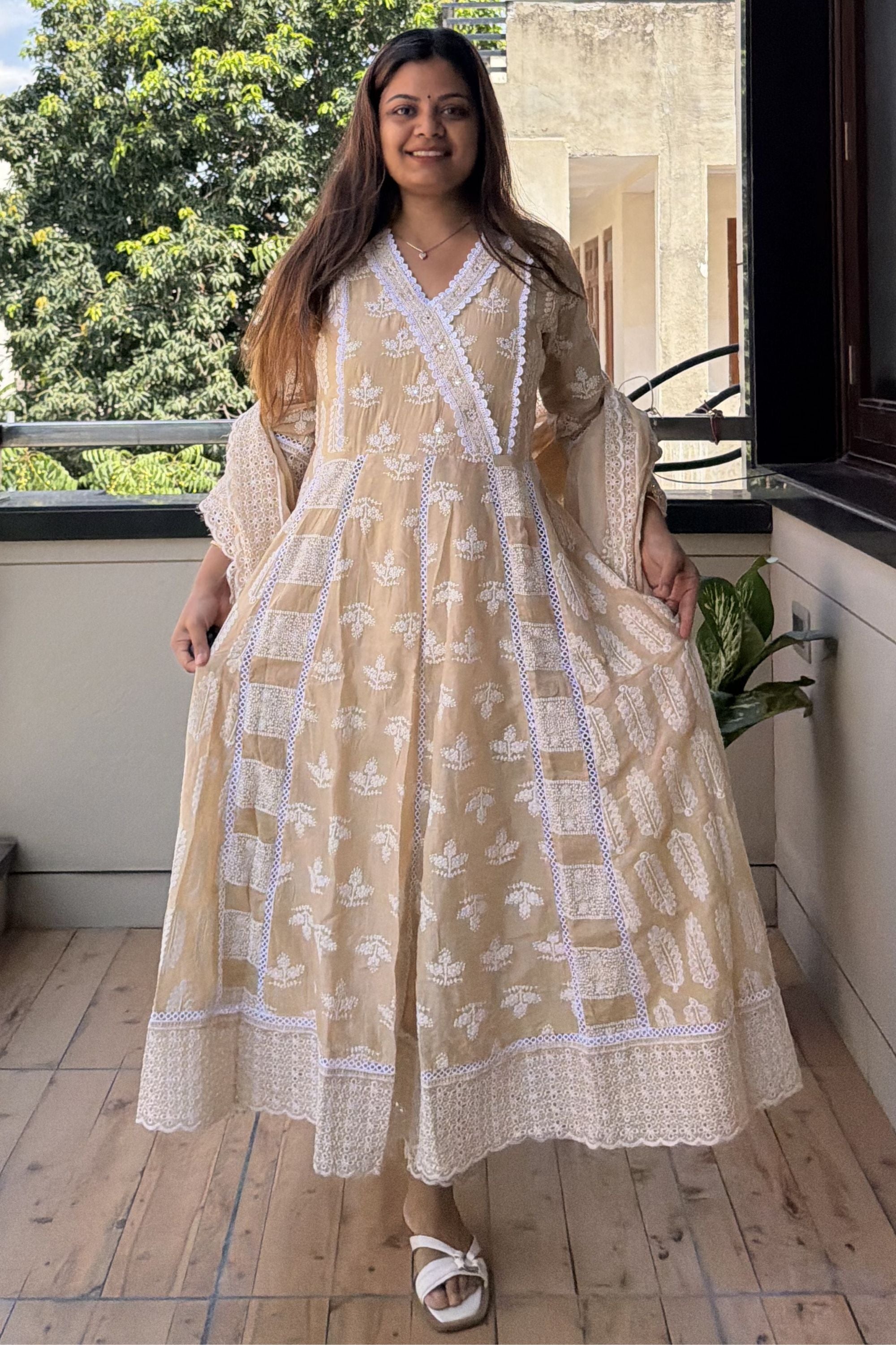 Lucknowi Dupatta Set