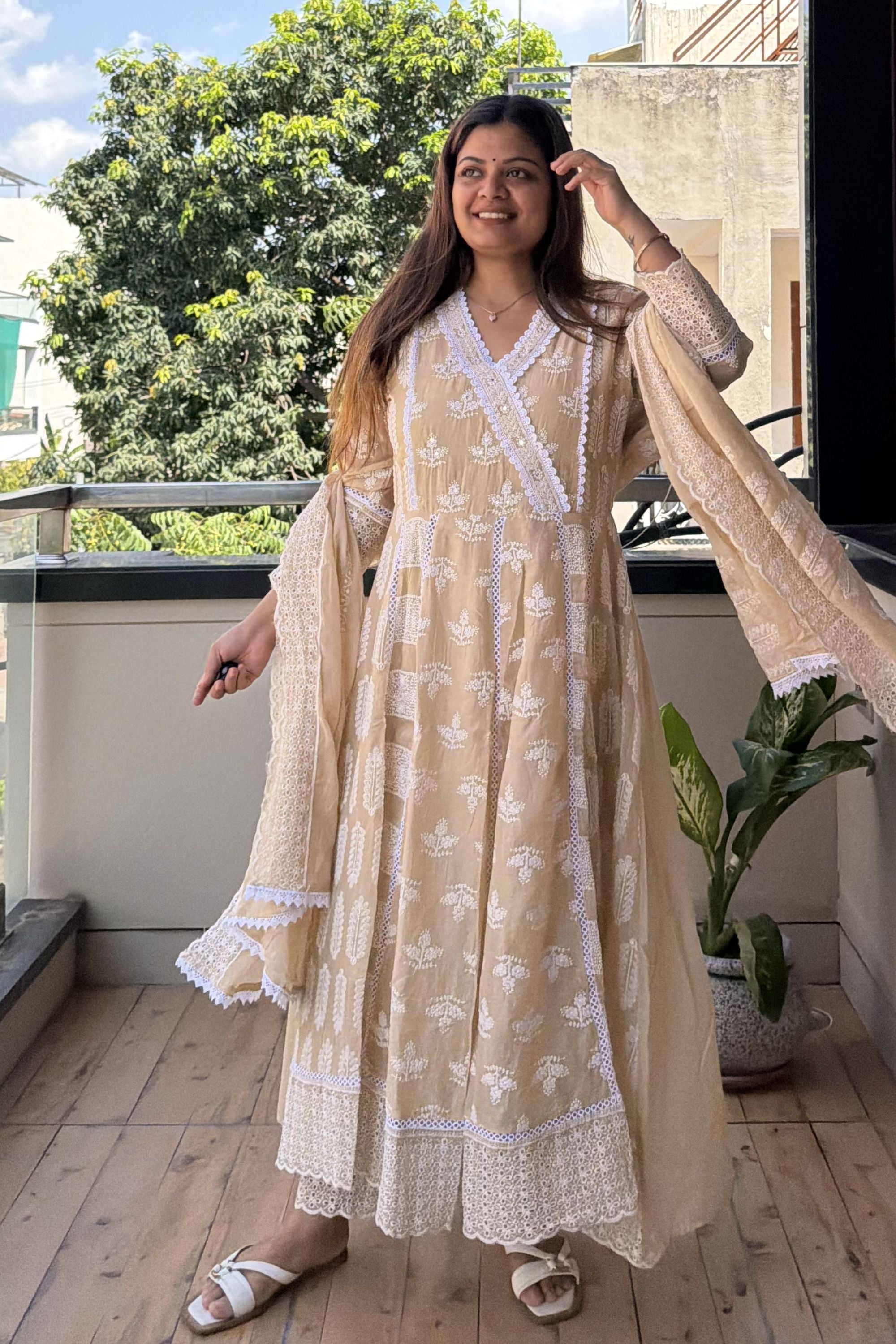 Lucknowi Dupatta Set