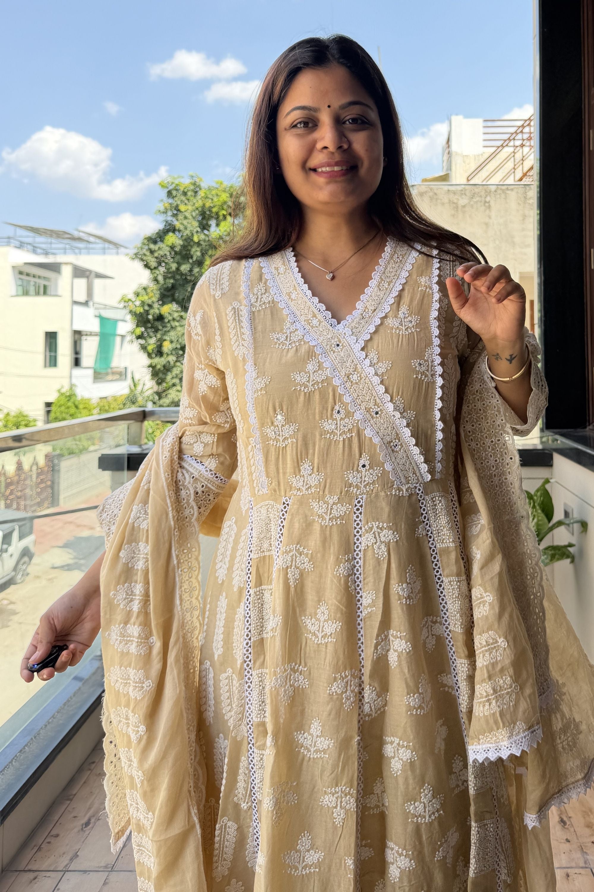 Lucknowi Dupatta Set