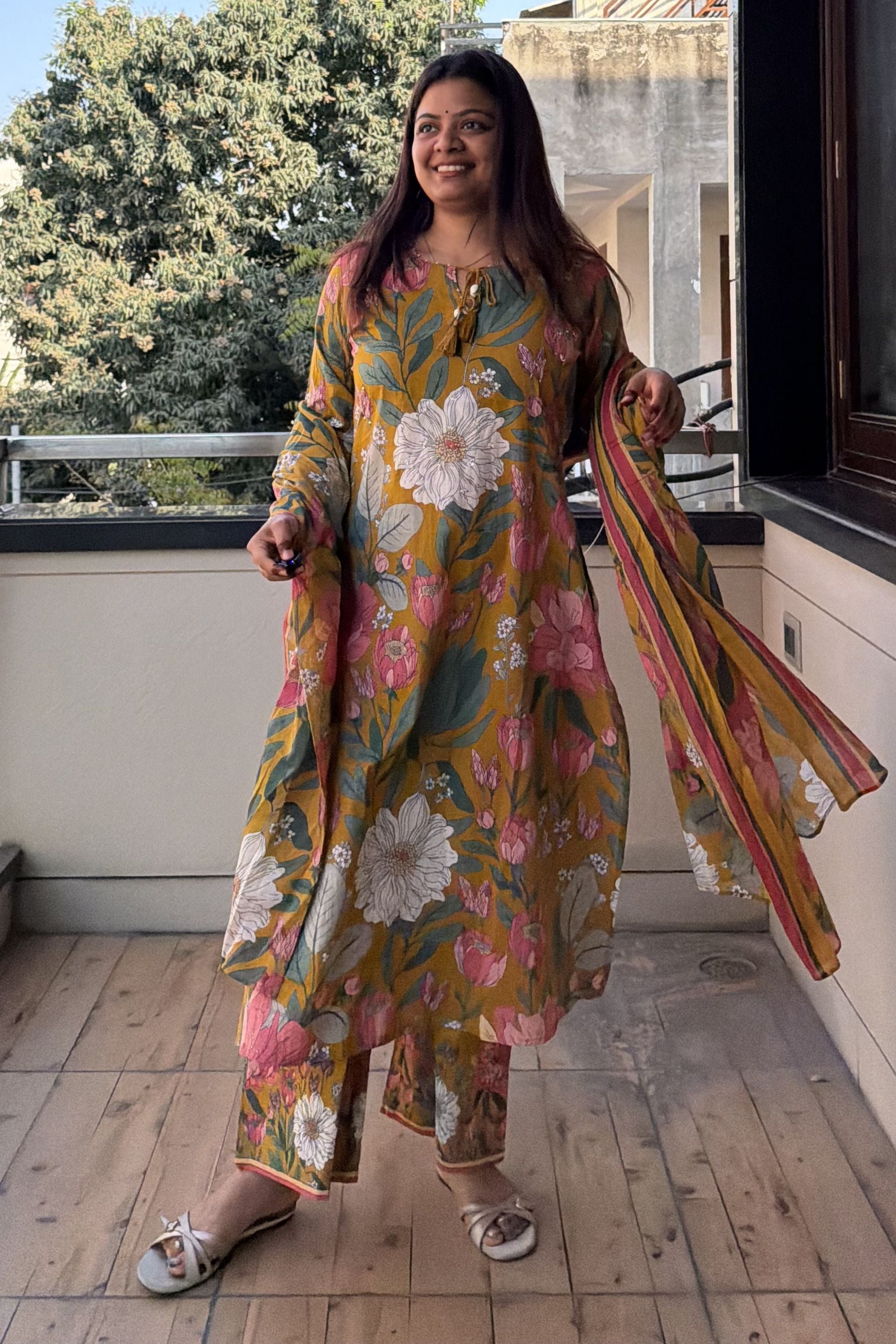 Dupatta Pant Set