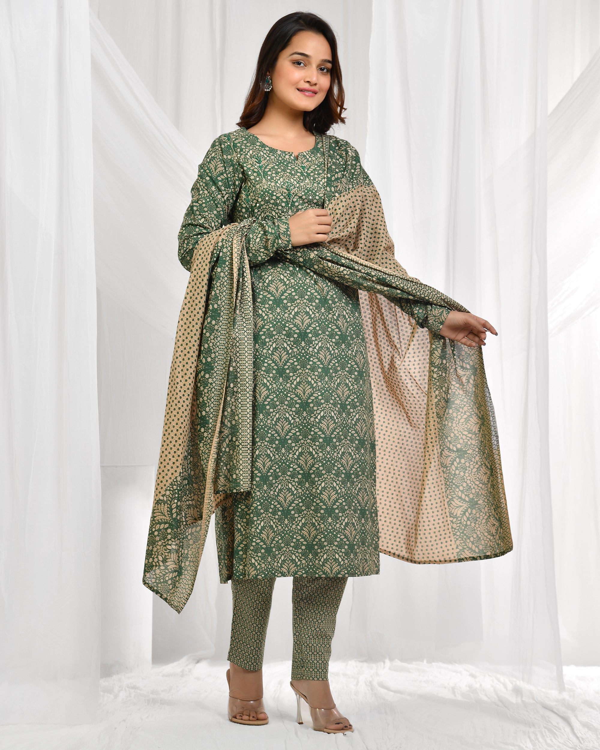 Churidar Sleeve Dupatta Pant Set