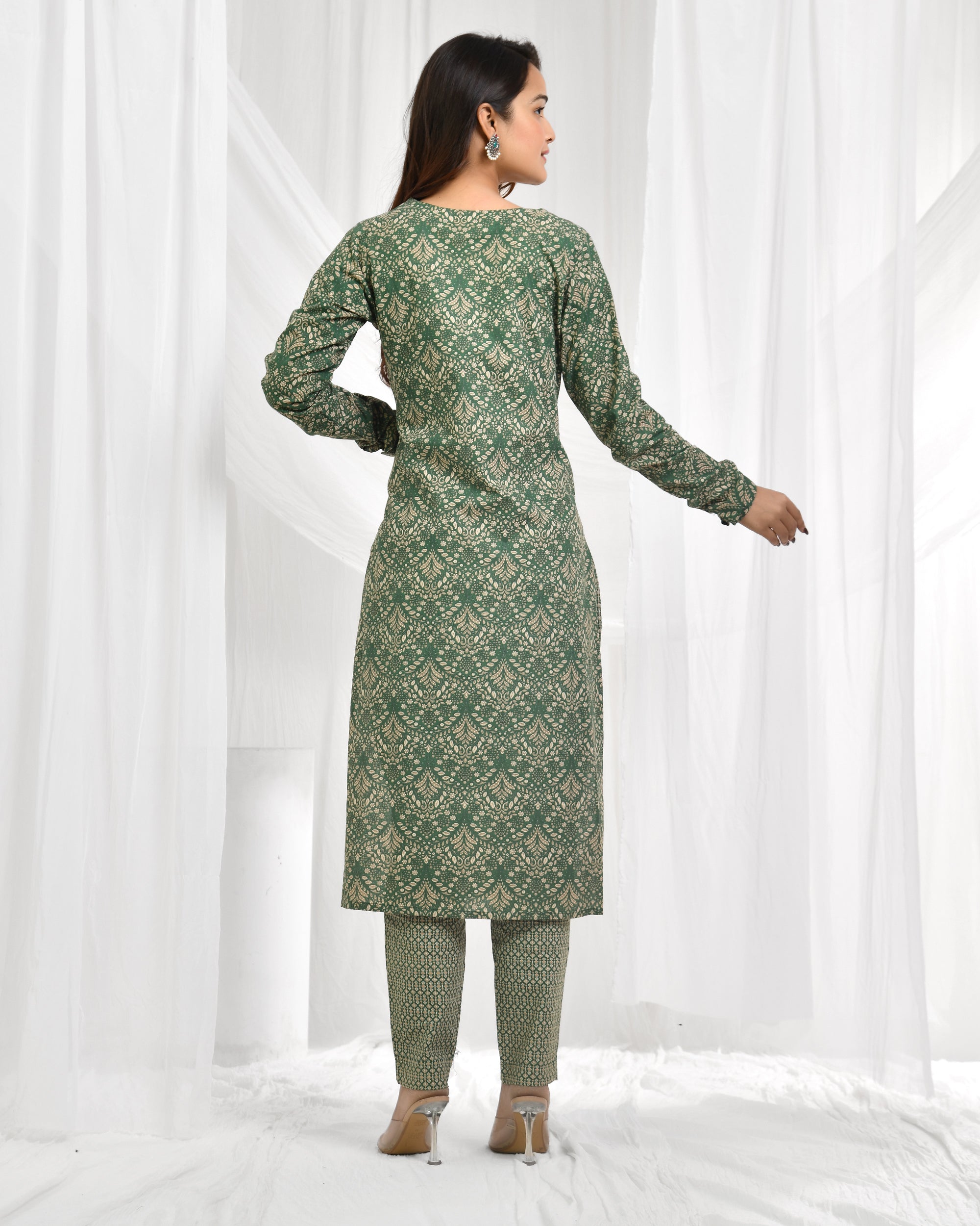 Churidar Sleeve Dupatta Pant Set