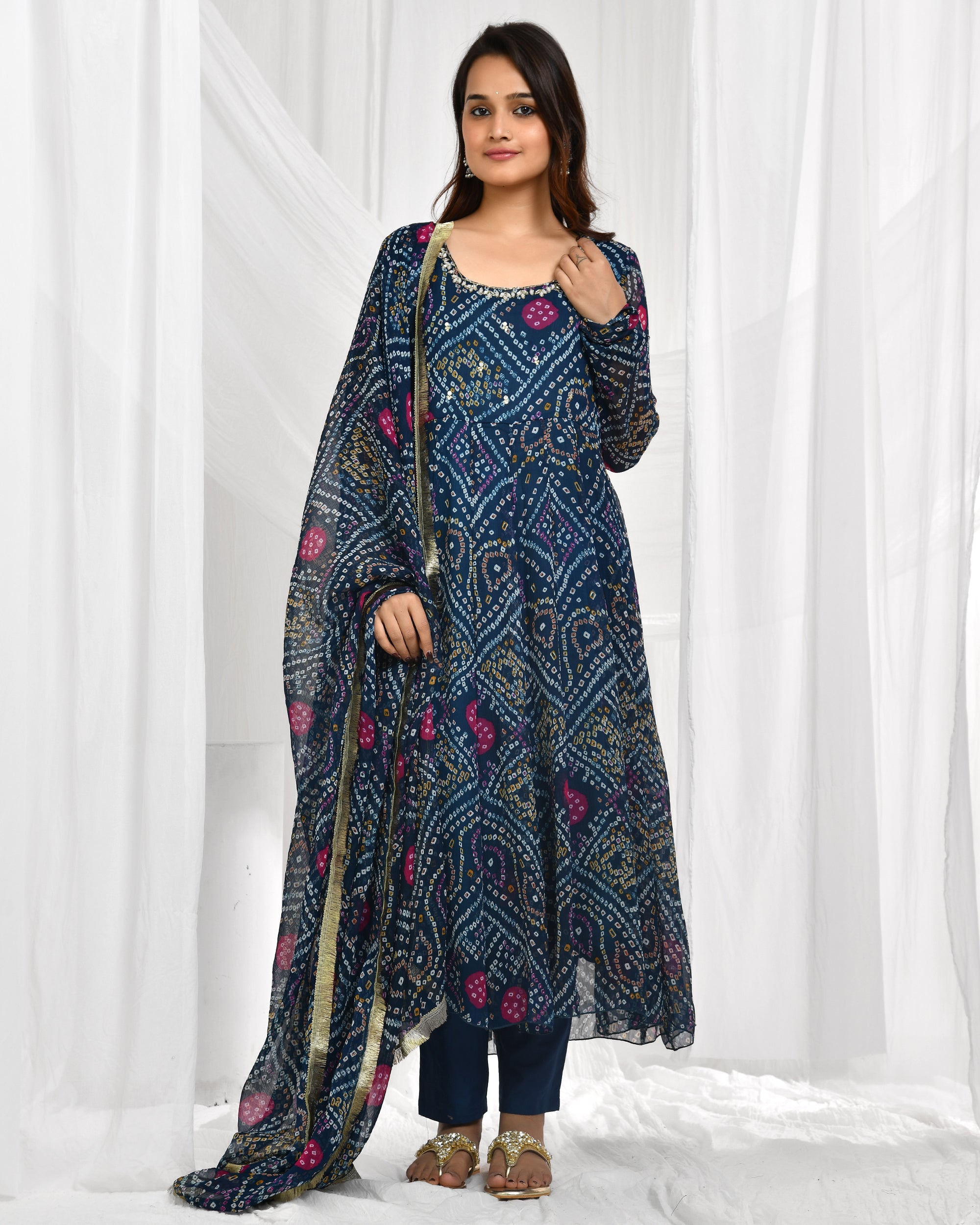 Bandhani Dupatta Pant Set