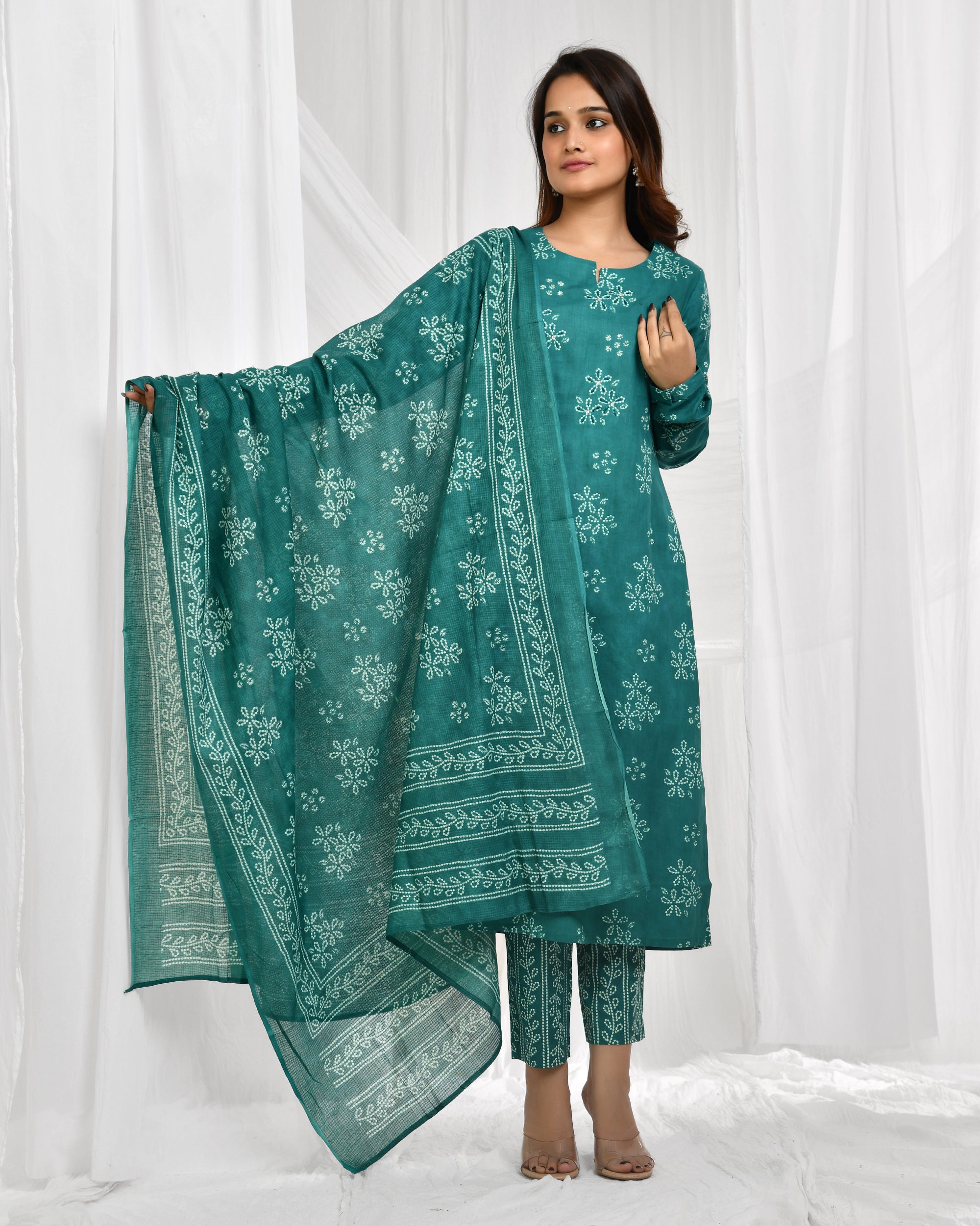 Churidar Sleeve Dupatta Pant Set