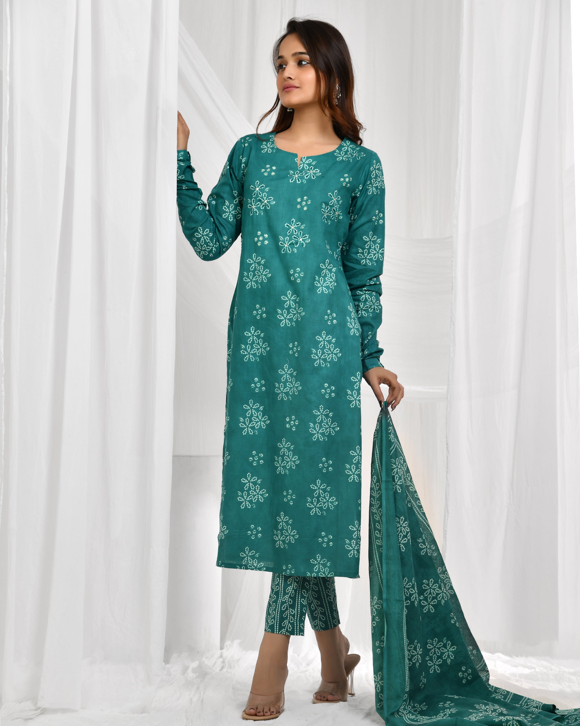 Churidar Sleeve Dupatta Pant Set