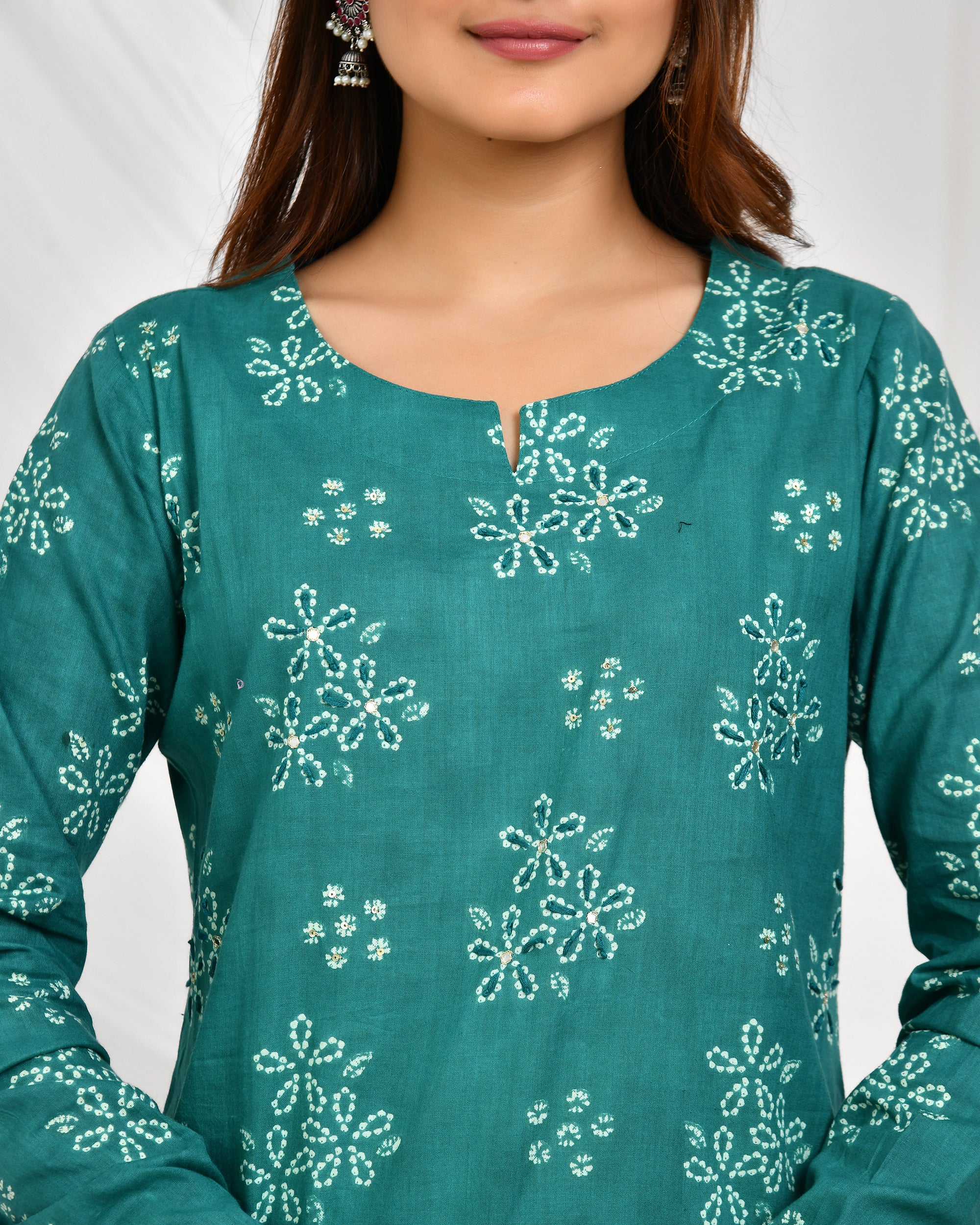 Churidar Sleeve Dupatta Pant Set