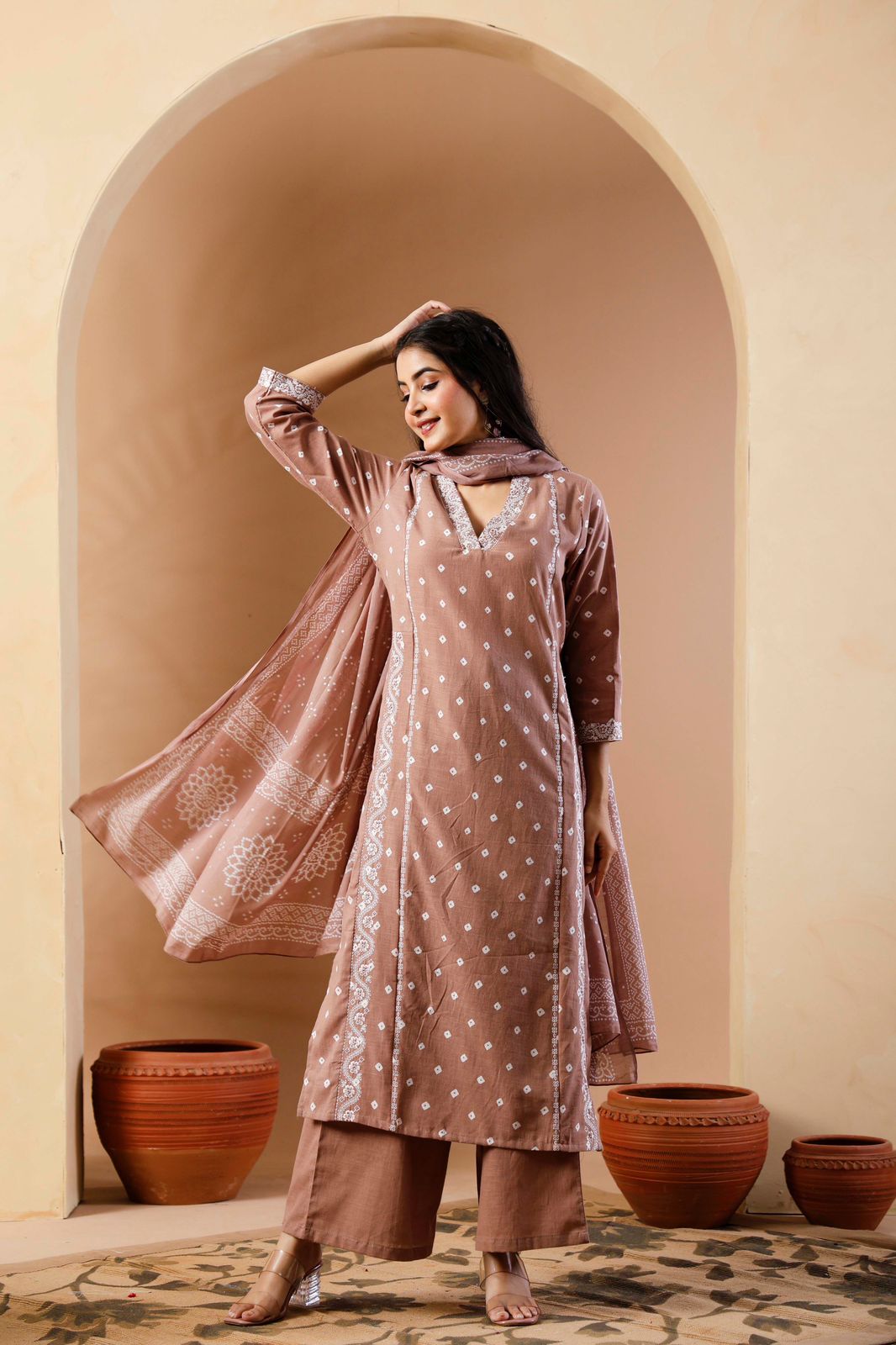 Bandhej Dupatta Pant Set