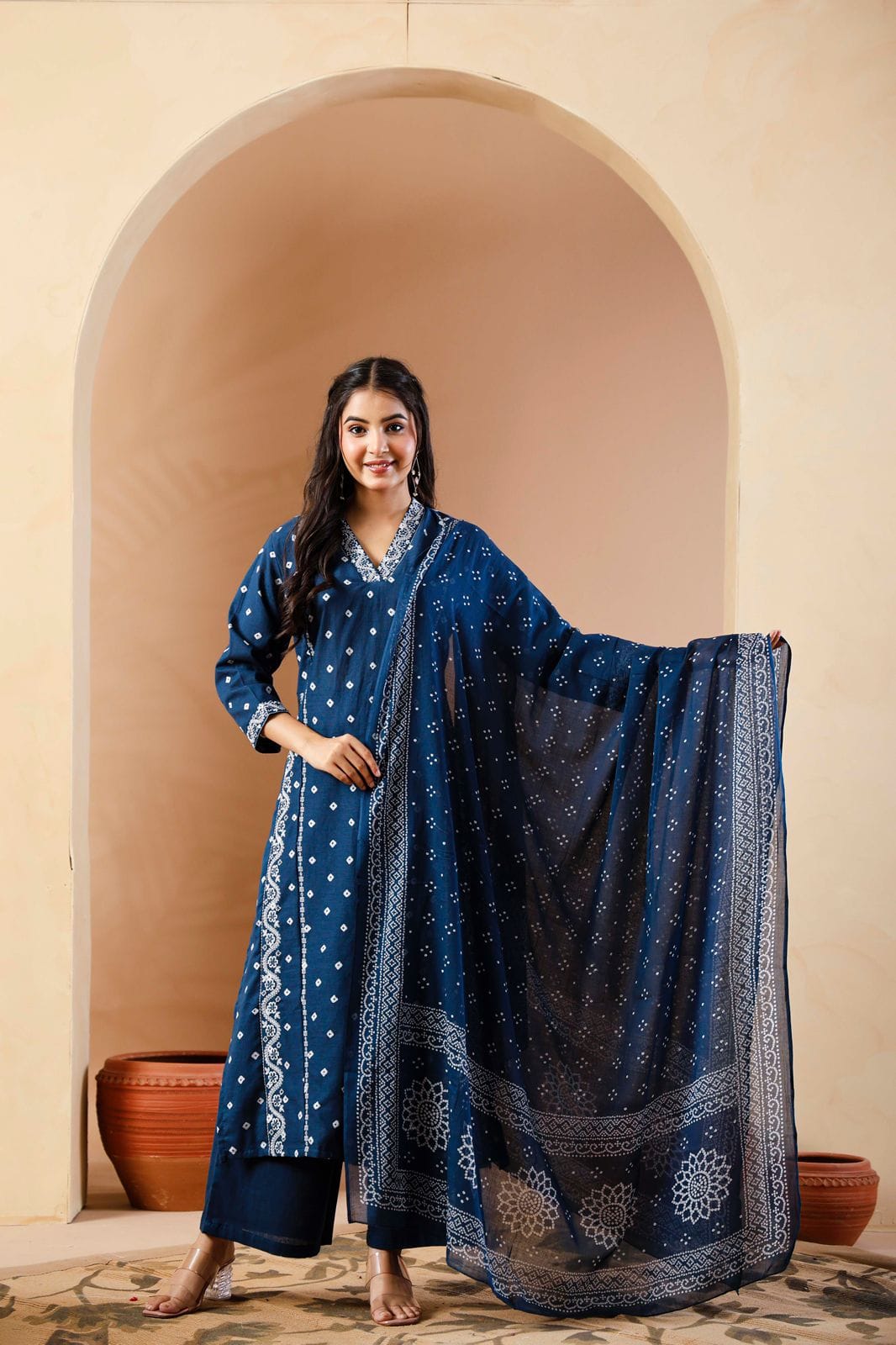 Bandhej Dupatta Pant Set