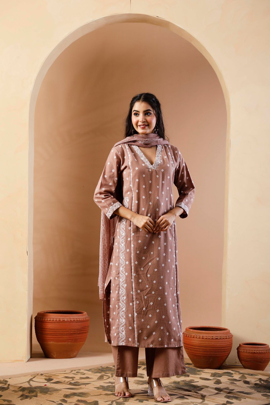 Bandhej Dupatta Pant Set